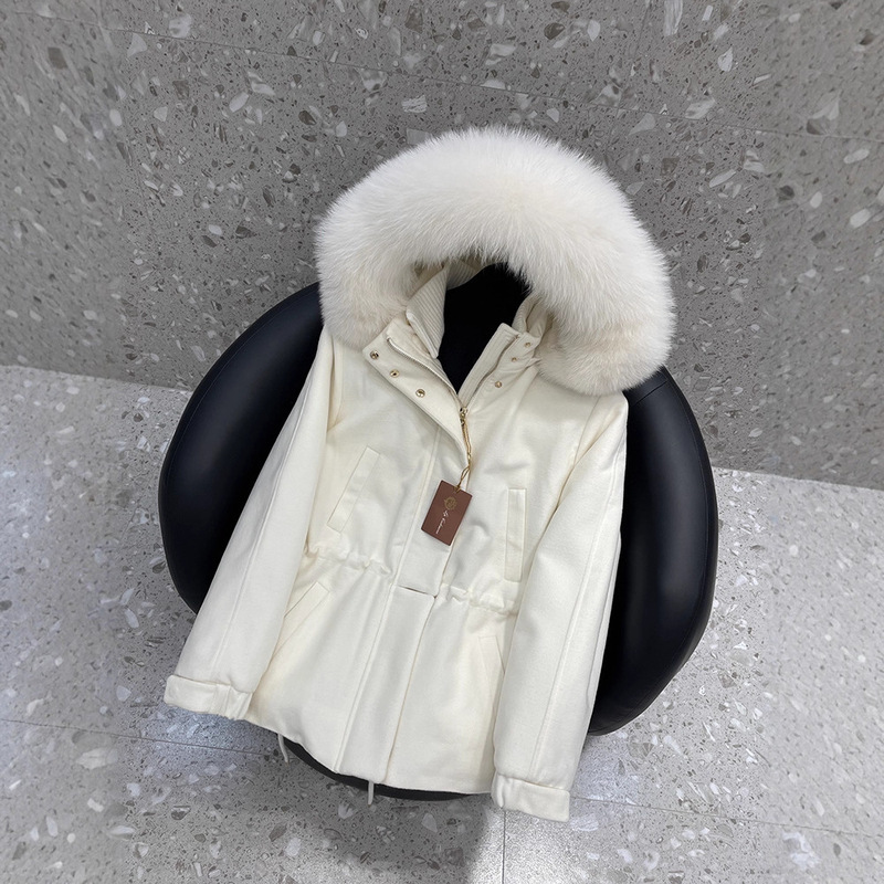2025 New Autumn and Winter Lp Same Style Cream White Ski Suit Fox Fur Collar Short Wool Woolen Coat for Women