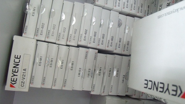 KEYENCE基恩士全新原装接近传感器EH-402