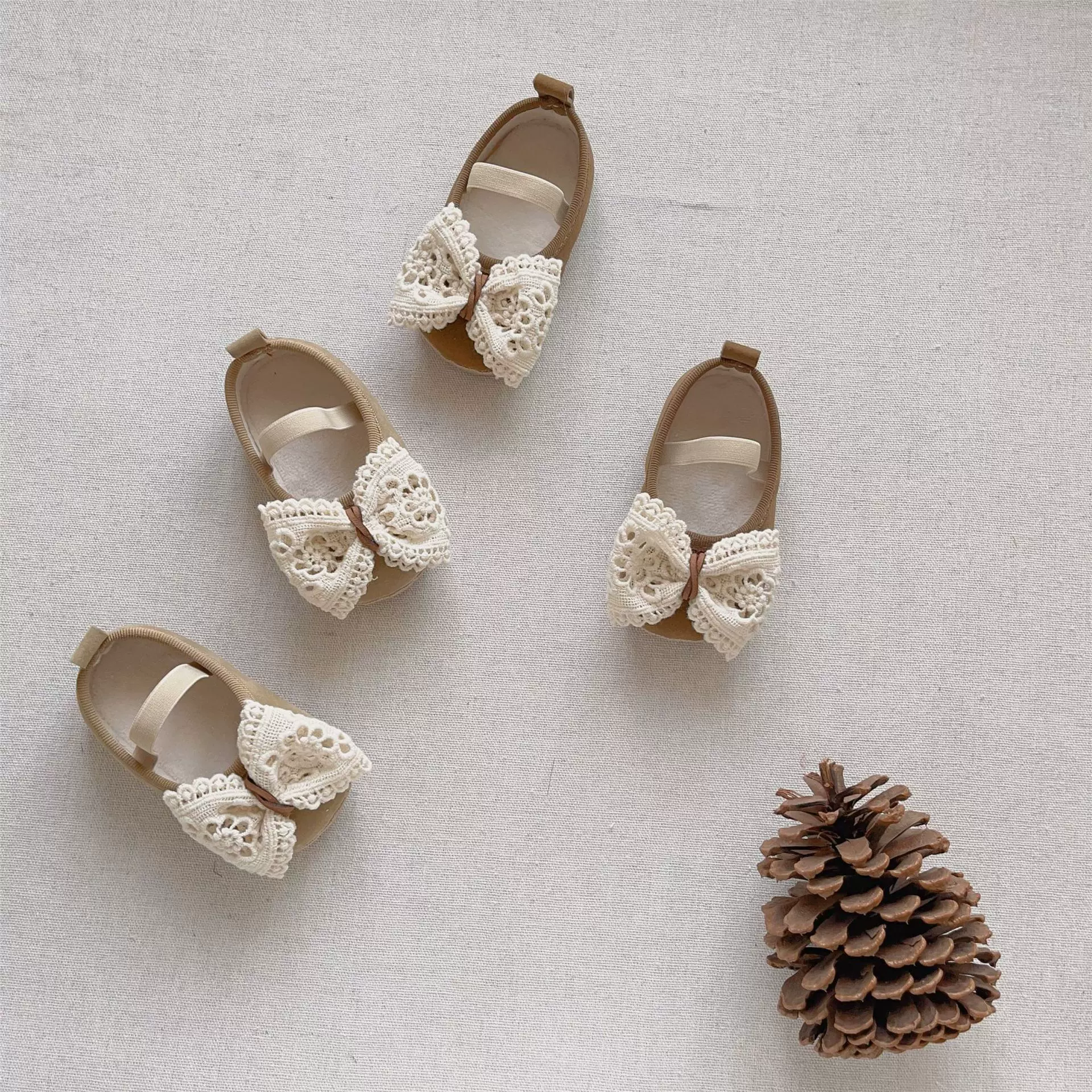 INS秋冬新款女宝宝学步鞋保暖绒里防滑软底鞋洋气蝴蝶结公主单鞋