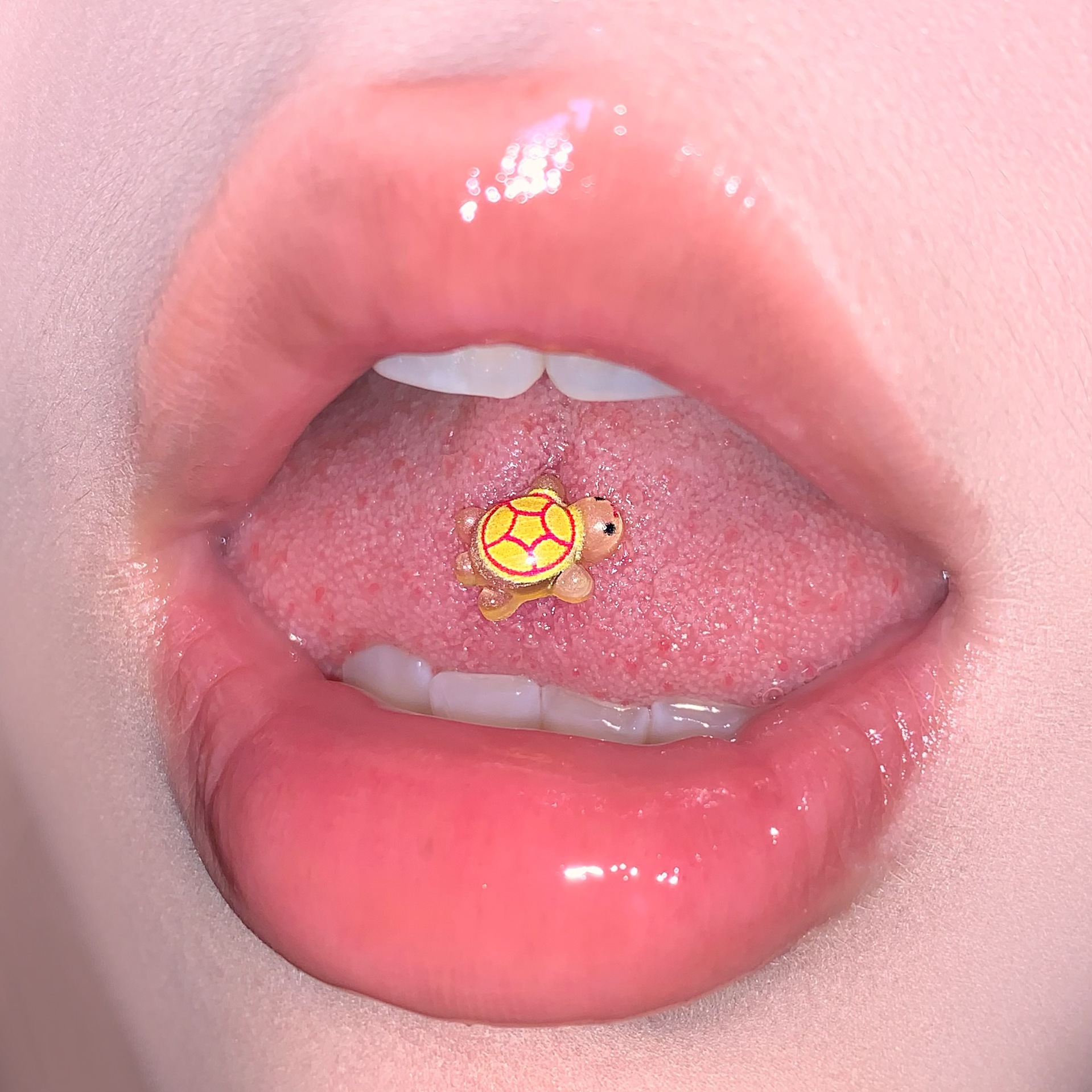 Luminous Little Turtle Tongue Barbell 316L Surgical Steel Drinkable Resin Cartoon Animal Cute Tongue Ring Piercing Jewelry Wholesale detail image 12