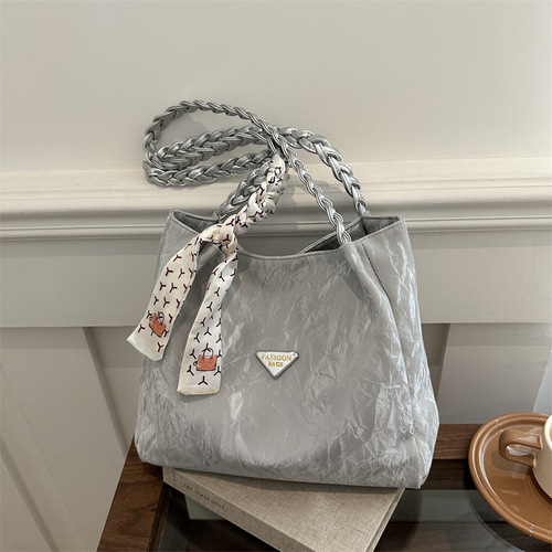 Women's Bag 2024 New Korean Style Simple Texture Fashion Trend Silk Scarf Versatile Shoulder Tote Bag Fashion Women's Bag