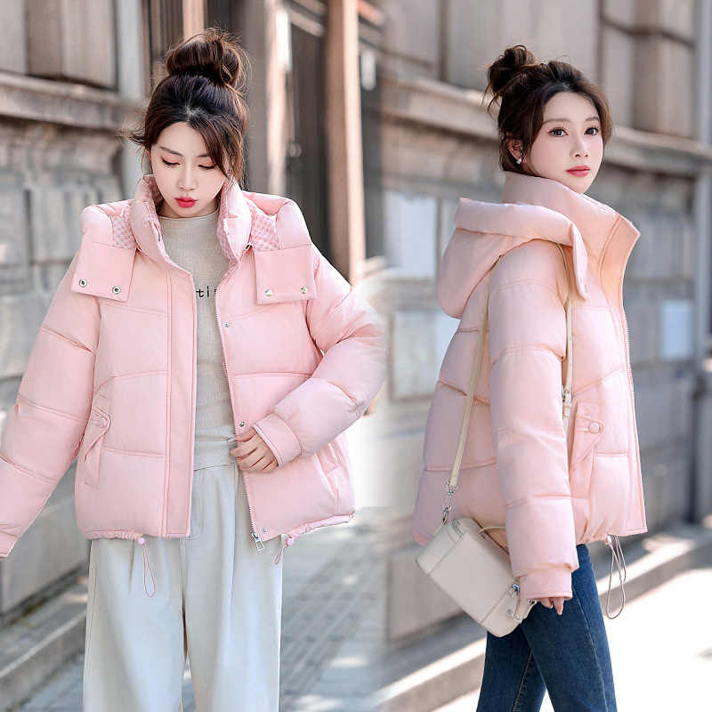 Sombrero desmontable ropa de algodón corta de invierno de mujeres 2025 nuevo algodón ropa de algodón gruesa calentamiento chaqueta de algodón de moda coreana de mujer