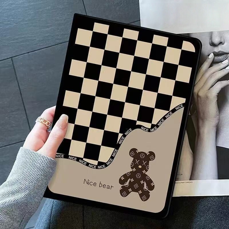 Black and White Checkered Bear Ipadmini7 Tablet Protective Case 4Th Generation Apple Mini6 Fully Anti-Fall 7.9inch A2133 Case Black and White Checkered Bear Ipadmini7 Tablet Protective Case 4Th Generation Apple Mini6 Fully Anti-Fall 7.9inch A2133 Case