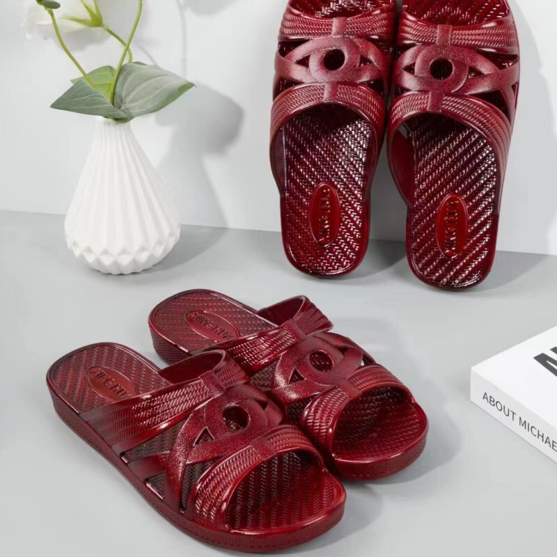 Summer Women's oil slippers middle-aged and elderly shoes home outing non-slip comfortable flat mother Grandma soft bottom indoor wholesale