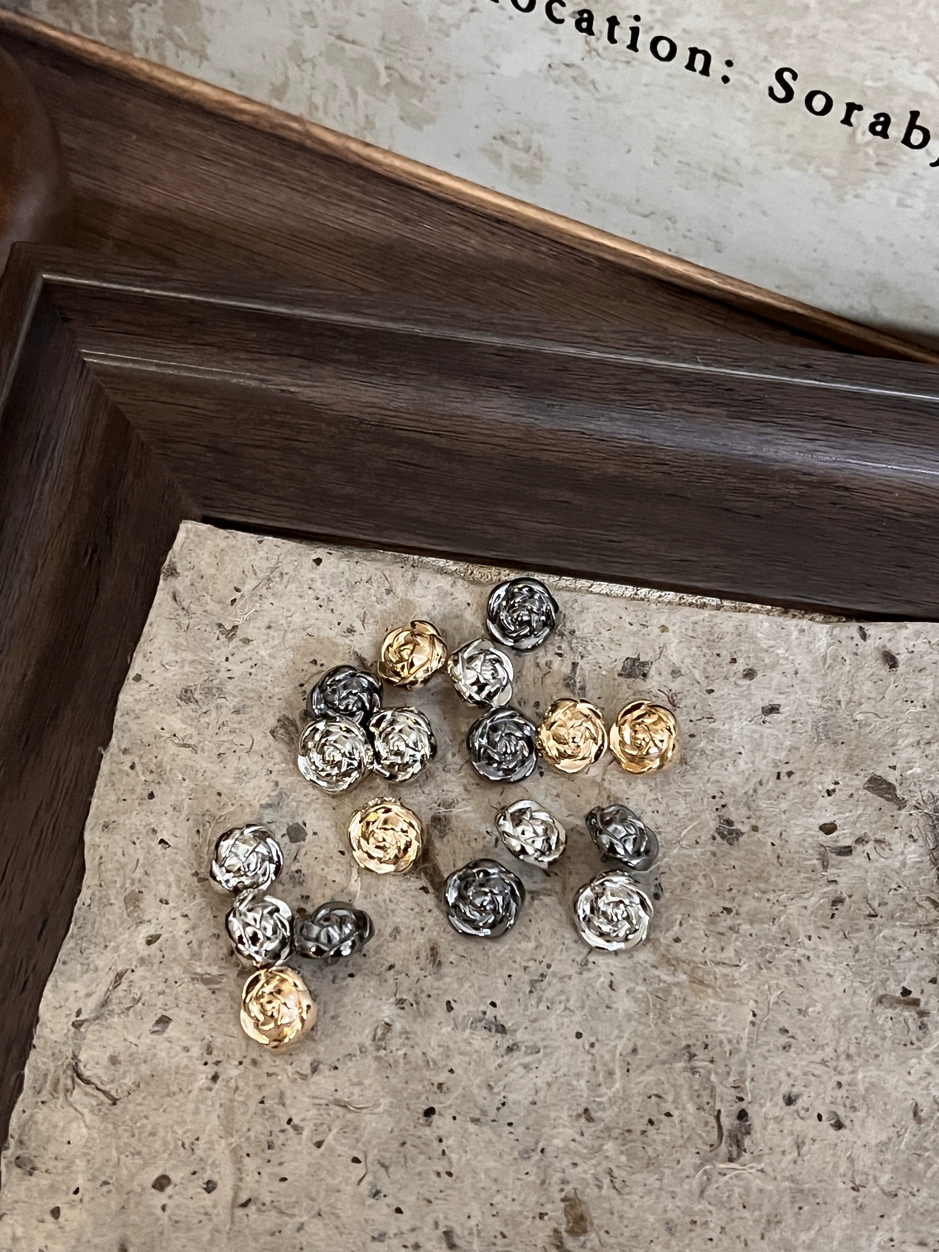  handmade buttons, clothes cufflinks, diy decorative metal buttons, camellia flower buttons, versatile niche bag button materials
