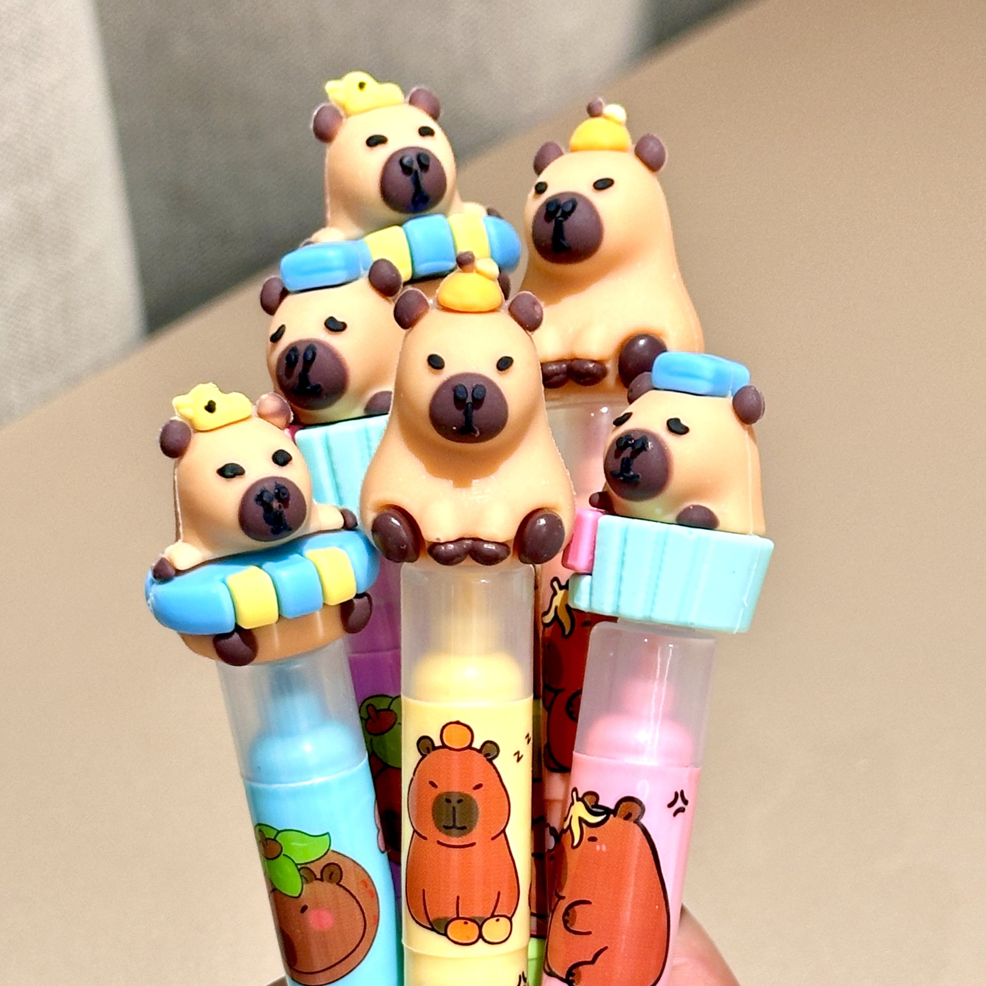 Nuevo delfín de agua dibujos animados lindos de alto valor de protección de los ojos colorido bolígrafo de cuentas de mano de los estudiantes marcadores clave