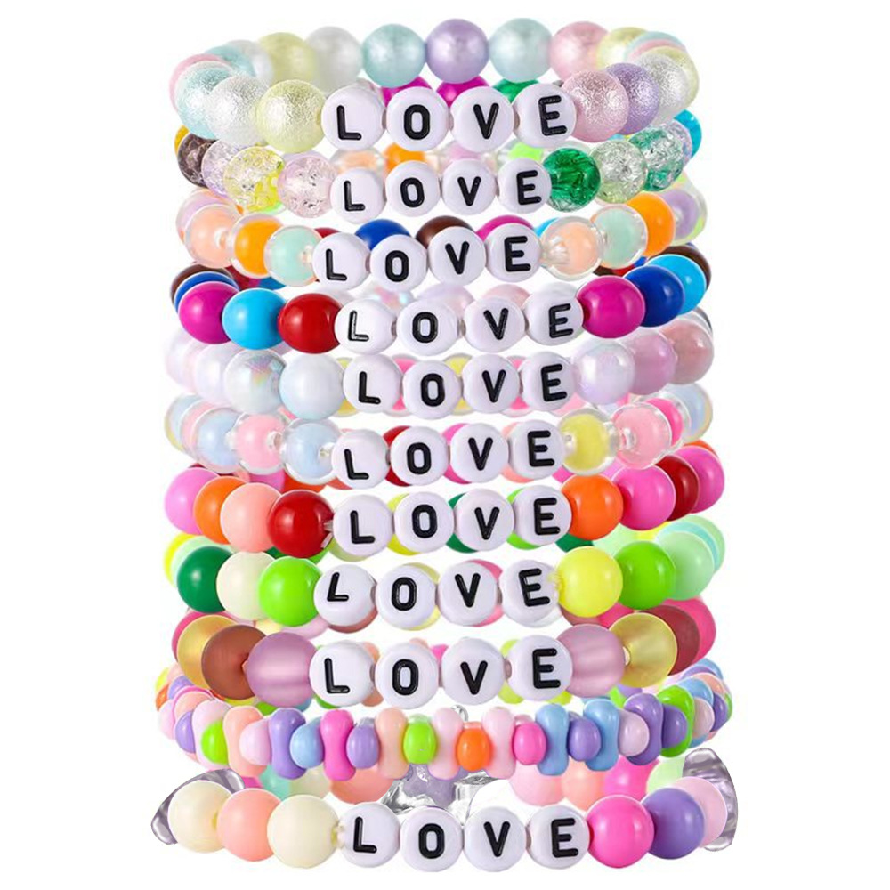 跨境热卖泰勒彩虹字母手链混色女士亚克力彩珠手链批發精致