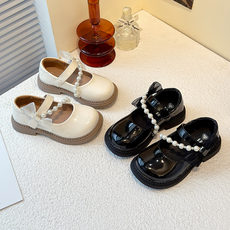 Zapatos de niñas zapatos de princesa para niños 2025 nuevo espectáculo de otoño zapatos de cuero pequeños zapatos de cuero de suela suave para niños grandes