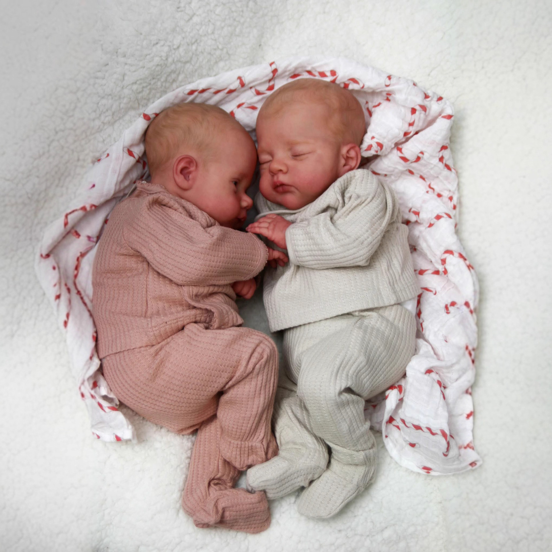 18 pulgadas Lily e Irys simulador de juguetes renacen muñecas para niños regalos de Navidad