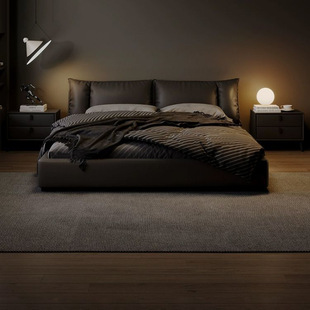 Modern Imported Minimalist Genuine Leather Luxury Wedding Bed with Soft Upholstery for the Master Bedroom