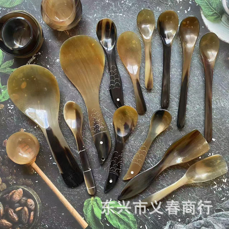 Buffalo horn spoon exquisite western spoon dessert spoon long handle spoon horn products in large quantities