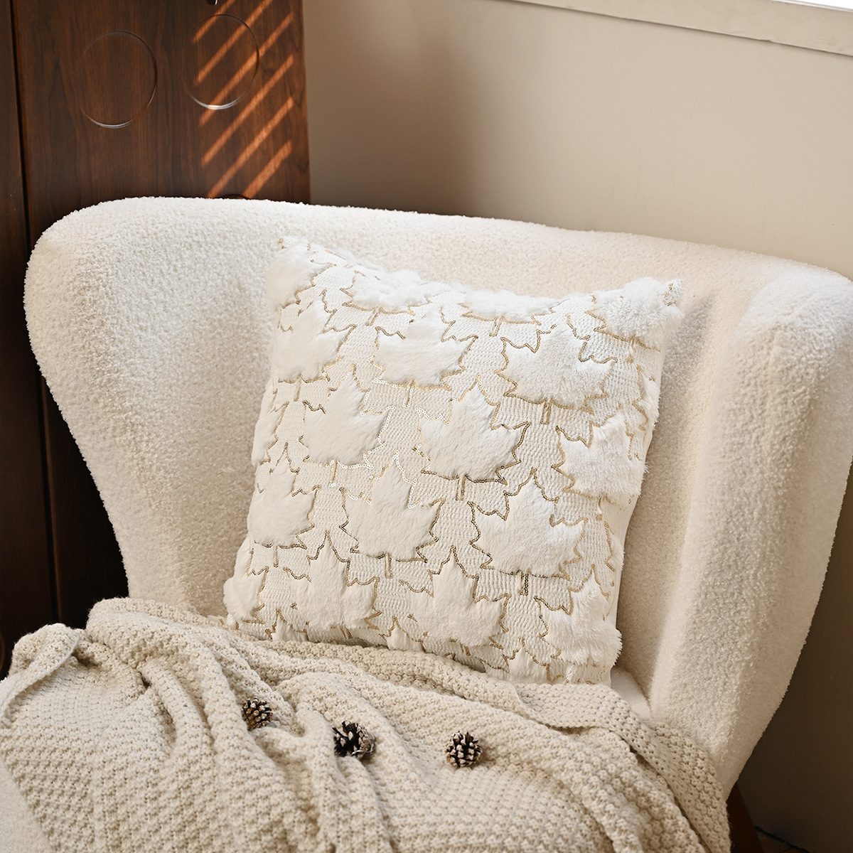 Transfronterizo nuevo oro otoño hoja de almohada cubierta de esponja universal sequela de peluche hoja de arce Halloween almohada cubierta de almohada TEMU