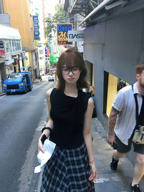 フランスの純粋な欲望レトロ黒ノースリーブベスト女性の夏の新しいデザイン気質スリム Tシャツ女性のトップストレンディ|undefined