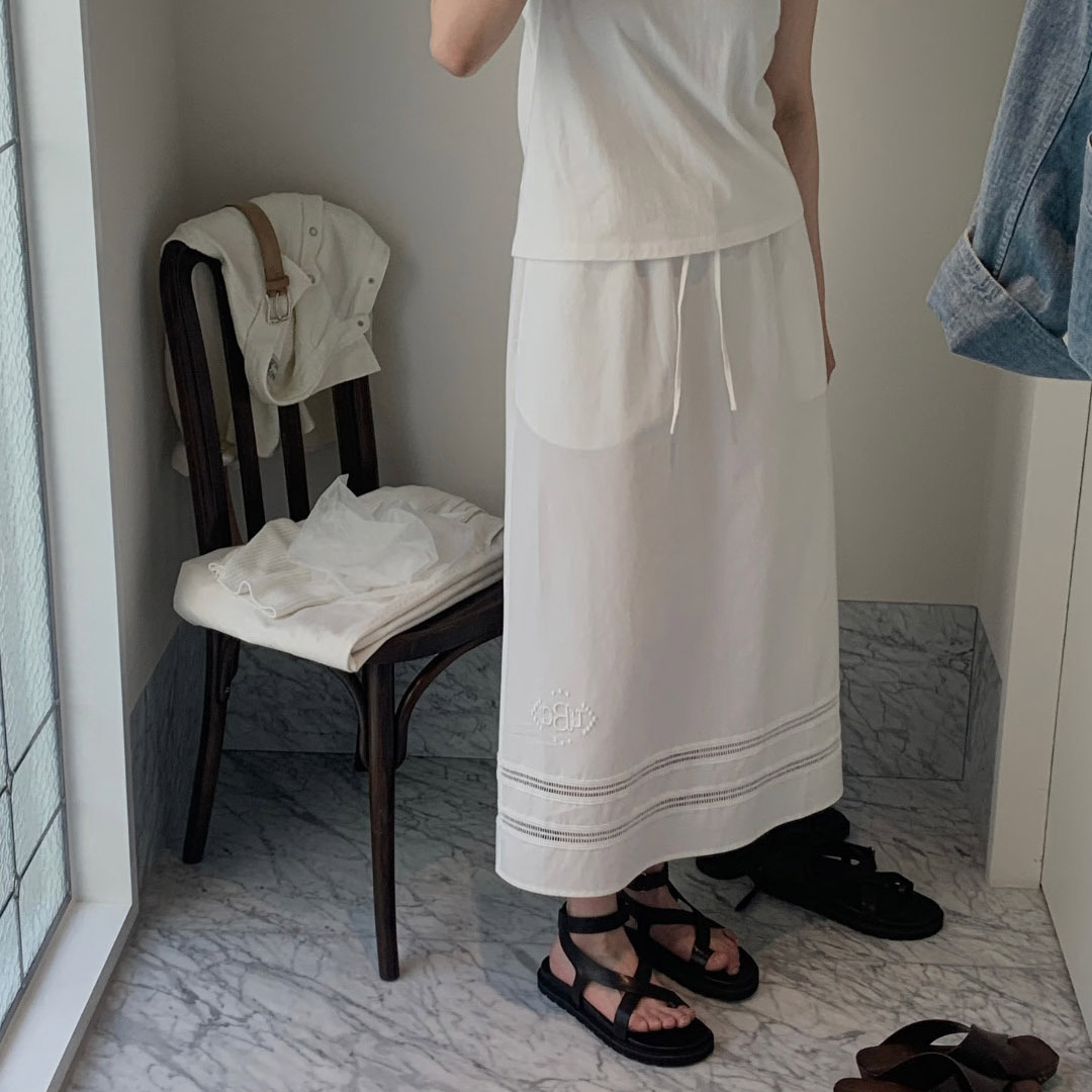 Spot 2025 Summer New Korean Dongdaemun Vil*Nic30 Lace-Up Elastic Waist Cut Out Embroidered Skirt