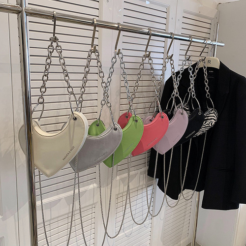 Foreign trade niche trendy cool bags for women 23 new style chain special-shaped peach heart love bag Korean version personalized shoulder crossbody bag