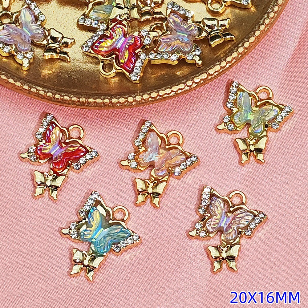 Exquisitos accesorios de joyería colgante de diamante de alta protección ultravioleta al por mayor collar DIY artesanal colgante de materiales de ropa de pulsera