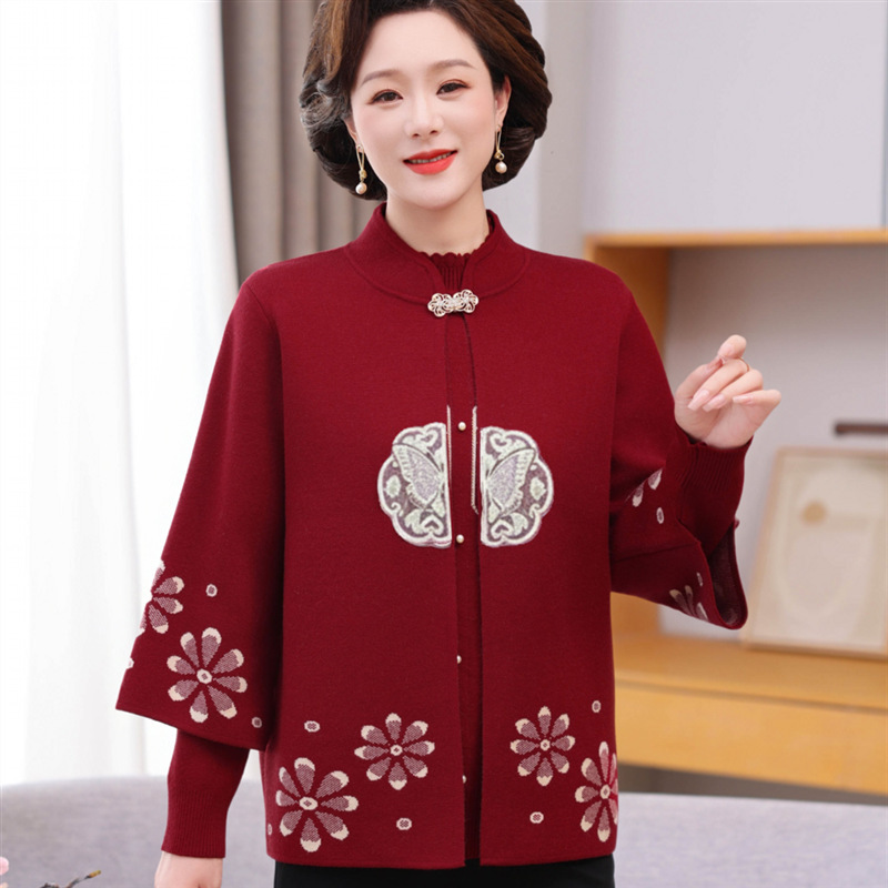 2025 New Chinese Style Mom Autumn Knitted Sweater Two-Piece Set Middle-Aged and Elderly Autumn and Winter National Style Sweater Fashion Cardigan Jacket