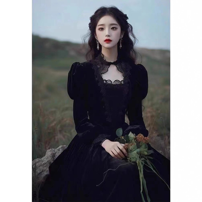 Hepburn-Style Black Dress with Waist-Cinching, Cheap and Cool Long Skirt, New Vintage Lantern-Sleeved Socialite Dress