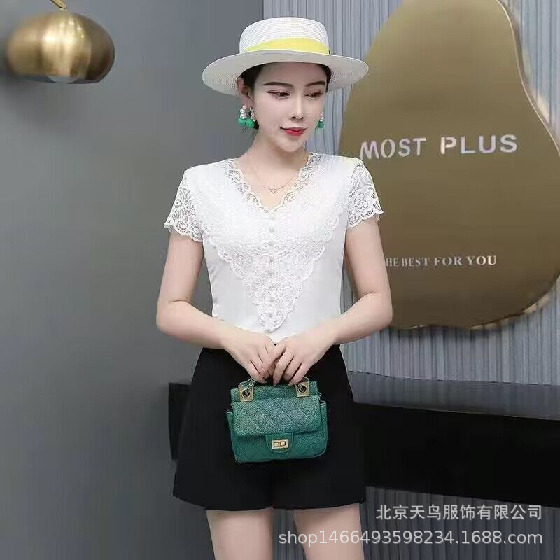 やせて見える半袖のシャツvは上着の夏服の半袖のtシャツを掛けて身を修めて小さい欧レースの襟の女性の気質の新型をつなぎ合わせます。|undefined