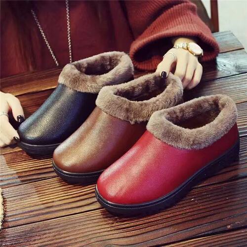 Women's 2024 Winter Old Beijing Cotton Shoes with Fleece Lining and Thick Warm Insulation for Middle-Aged and Elderly Mothers, Casual and Durable Cotton Slippers