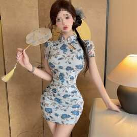 新中式旗袍裙短款少女气质收腰显瘦纯欲风镂空包臀新款连衣裙