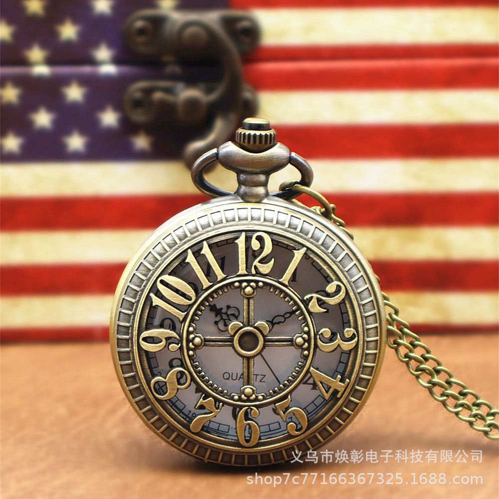 Wholesale Vintage Pointer Old Quartz Watch Hollow Petals Spider Web Pocket Watch Hanging Watch Flip Retro Necklace Pocket Watch