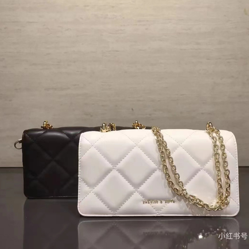 Xiao C's 2026 New Model Quilted Chain Small Square Bag, High-End Fashion Versatile Shoulder and Crossbody Commuter Trendy Women's Bag Xiao C's 2026 New Model Quilted Chain Small Square Bag, High-End Fashion Versatile Shoulder and Crossbody Commuter Trendy Women's Bag