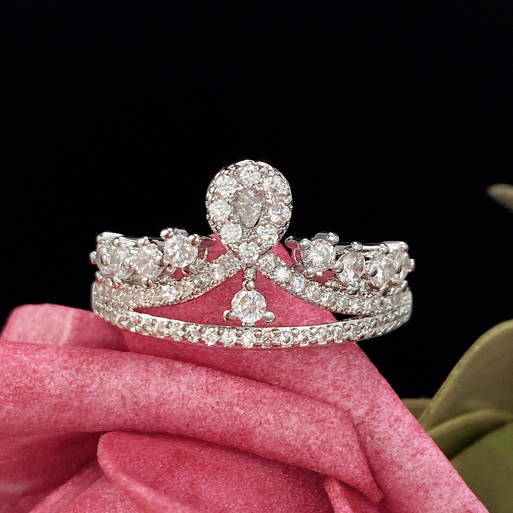 Fashion Crown Copper Inlay Zircon Rings 1 Piece