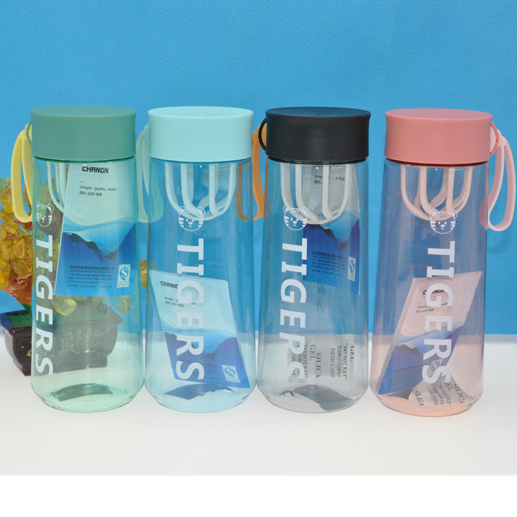 Tianyi nueva taza de plástico deportes 600ml verano al aire libre creativo espacio Copa Internet celebridad fitness taza grande hervidor