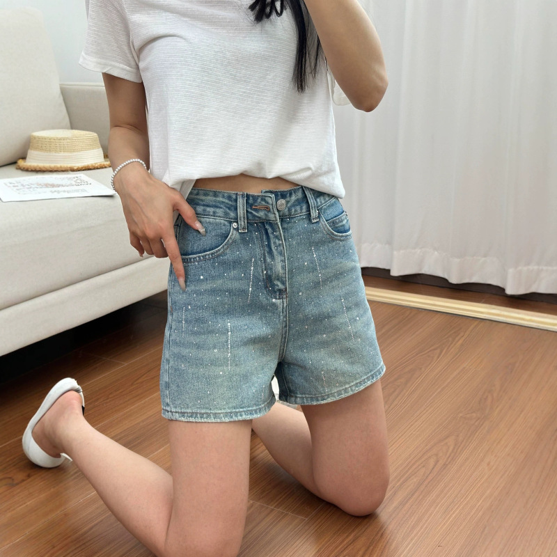 Light-Colored Rhinestone Wide-Leg Denim Shorts for Women, Summer New Style, Plus-Size, Loose Fit, Slimming, High-Waisted A-Line Hot Pants