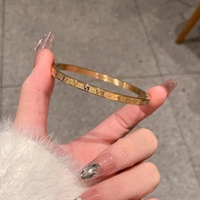 时尚百搭手镯饰女开口手环轻奢钛钢小众罗马数字窄板4mm跨境欧美