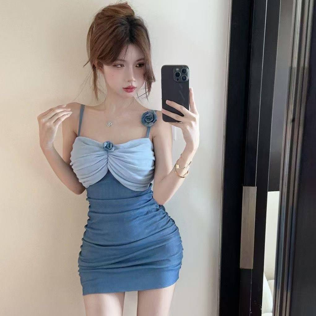 Slimming Pleated Denim Tube-Top Mini Dress with 3D Flower Appliqué, Elastic Sling, Blue One Size — detail image 5
