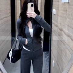 修身条纹外套女款秋2025新款早秋灰色上衣韩系运动套装老钱风穿搭