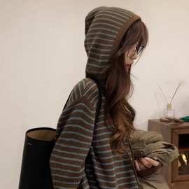 2025秋冬季新款爆款宽松软糯慵懒风连帽条纹vintage毛衣外套女