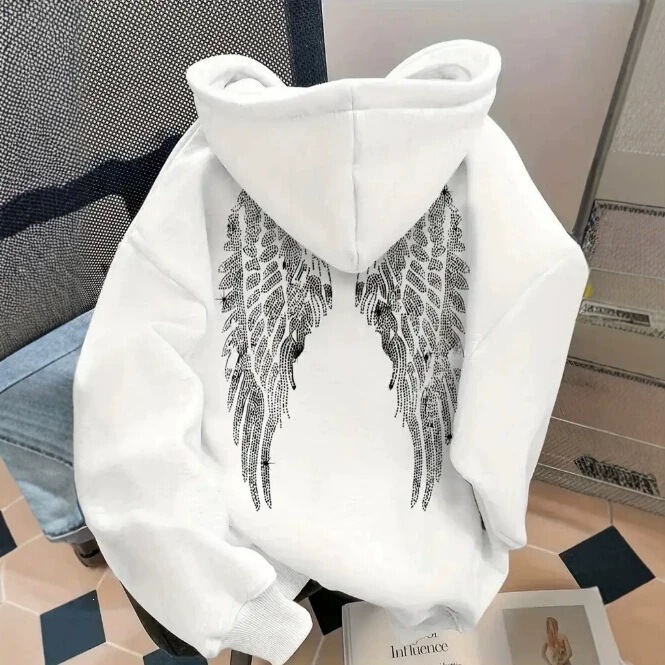 Trendy and minimalist design with wing prints, suitable for cross-border e-commerce; casual, loose-fitting sweatshirt with a pull-over style and a zipper closure