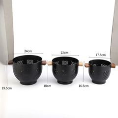 新品クリエイティブステンレススチール木柄パンチングフルーツバスケット小食盆収納バスケット家庭用リビングキッチン