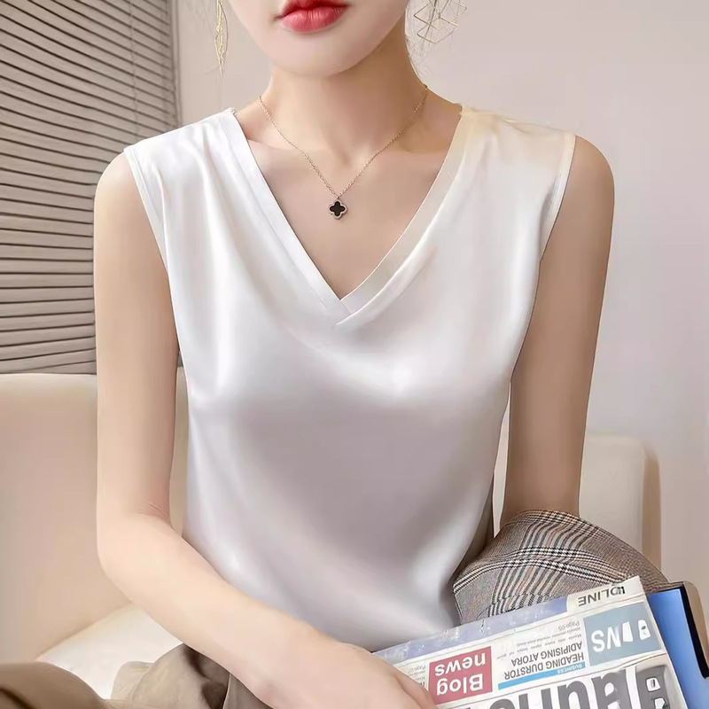 Satin Imitation Silk V-Neck French-Style Camisole 2026 Women's Sleeveless Top Popular in Southeast Asia