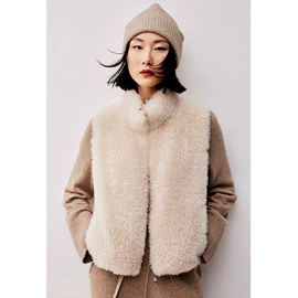 女式衬衫;女式针织衫;半身裙