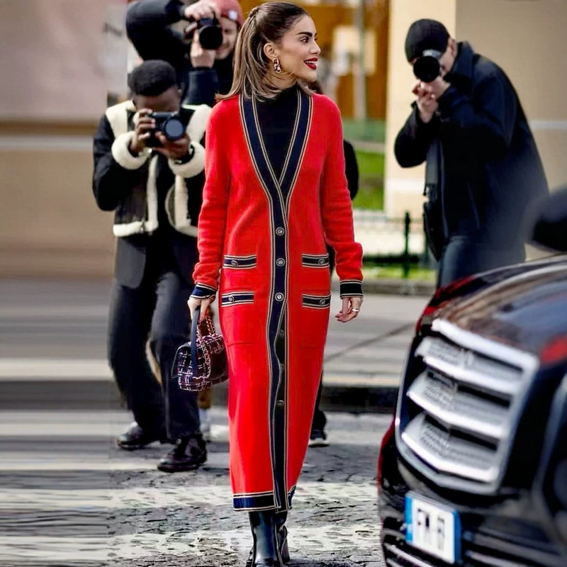 High-quality, long, pure cashmere cardigan, dress, and buttoned sweater in a Chanel-inspired style, cashmere sweater, orange-red color High-quality, long, pure cashmere cardigan, dress, and buttoned sweater in a Chanel-inspired style, cashmere sweater, orange-red color