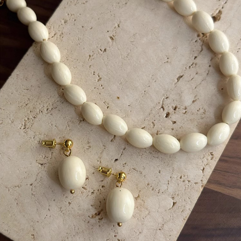 French South Korea Dongdaemun Internet Celebrity Elegant Cream White Necklace Elegant High-grade Minimalist Light Luxury All-match Necklace