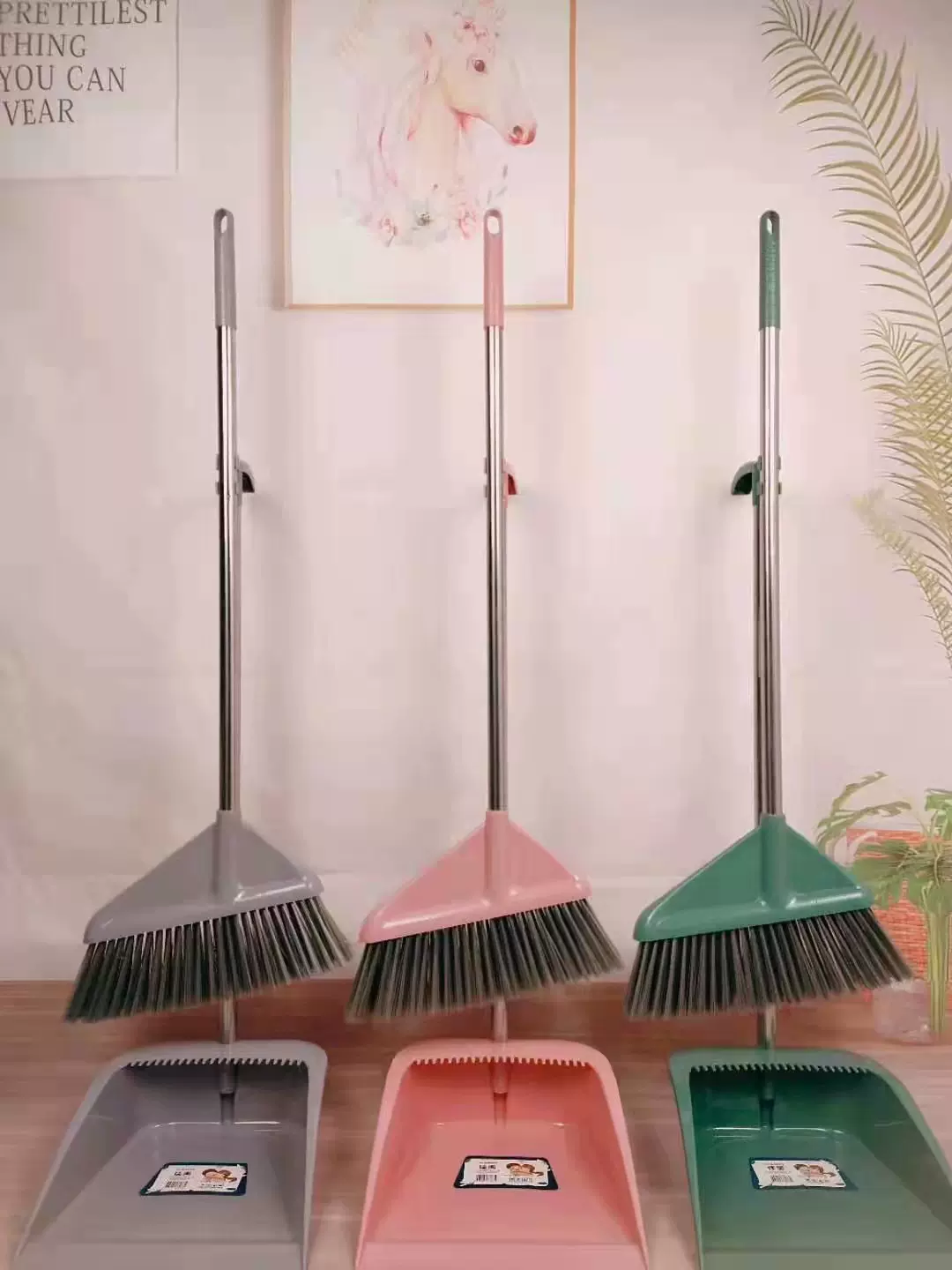 软毛家用扫地扫帚塑料扫把套装 笤帚撮箕扫把簸箕套装厂家直销