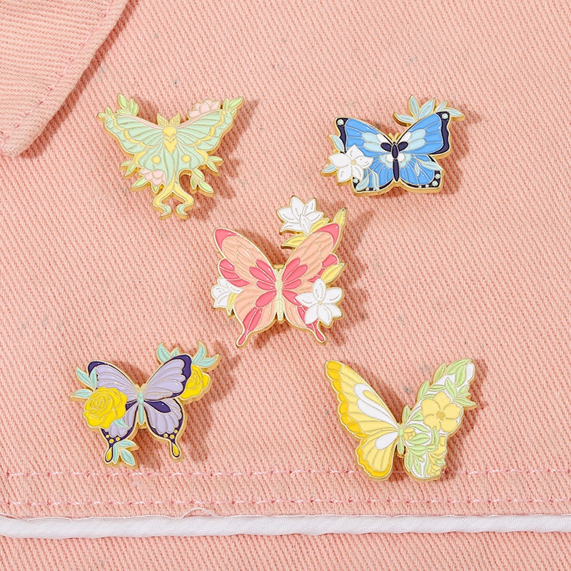 5g Weight Brooches Classification Daily Occasion Alloy Material Butterfly Pattern Women'S Gender Plating Design Fashion Style Fashion Pin Butterfly Alloy Plating Women'S Brooches 3