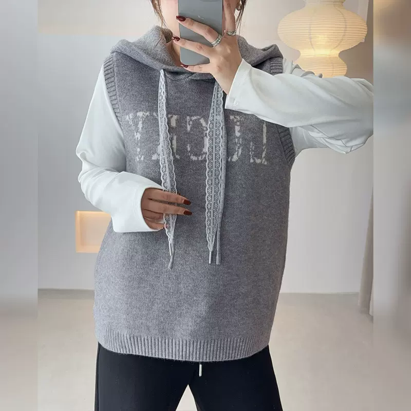 双天大码女装针织马甲2025秋冬新胖妹妹蕾丝抽绳连帽针织背心F632