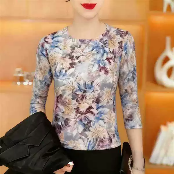 2026 Spring Collection Slim Fit and Slimming Women's Clothing for Middle-Aged and Elderly, Tie-Dye Print Long Sleeve T-Shirt, Round Neck, Comfortable and Versatile Top