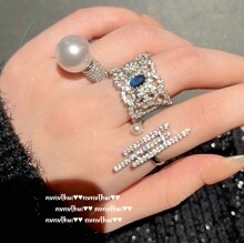 �����ջʹڌ�ʯ�����ָ �K���� �18K�� �䳲������{�ʯ��ָ