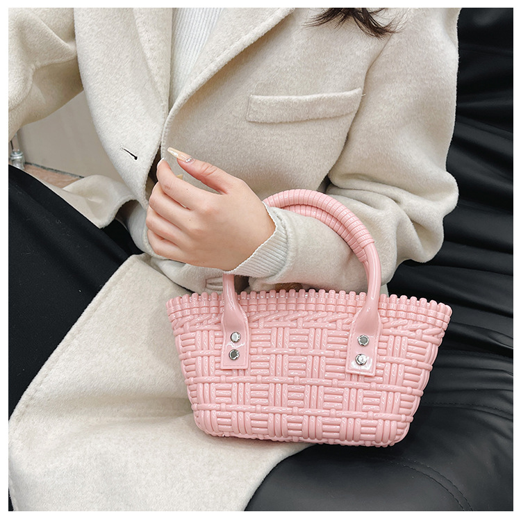 2025 New trendy and versatile crossbody mini vegetable basket jelly bag, fashionable hand-held woven bag, mini tote women's bag undefined