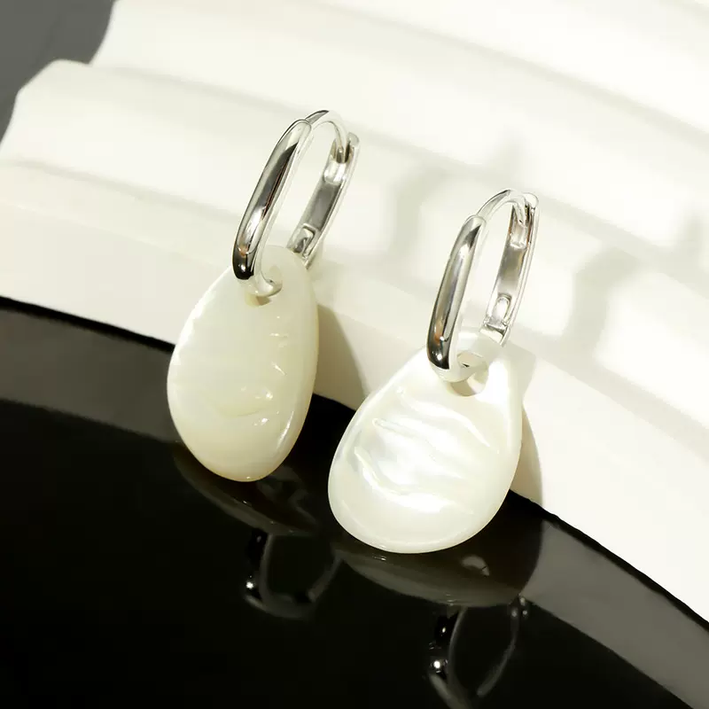 925纯银韩版小众设计感异形白贝耳环女高级感韩系时尚INS质感耳饰