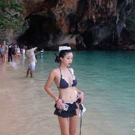 欧美ins博主同款分体比基尼波点复古泳衣温泉纯欲小胸泳装女性感