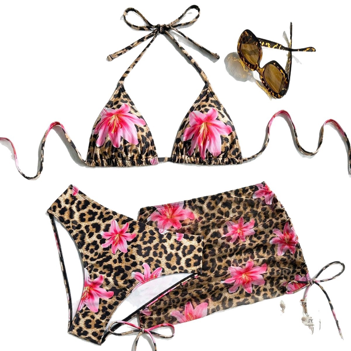 Sexy Halter Neck Three-Point Resort Swimsuit European And American Leopard Print Bikini Set Two-Piece Or Three-Piece Options_voghion.com