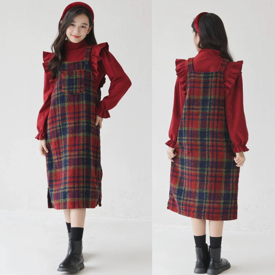 Комплект для девочек на осень-зиму 2026: блузка с рюшами, винтажная клетчатая юбка-сарафан средней длины, новогодний и рождественский комплект.